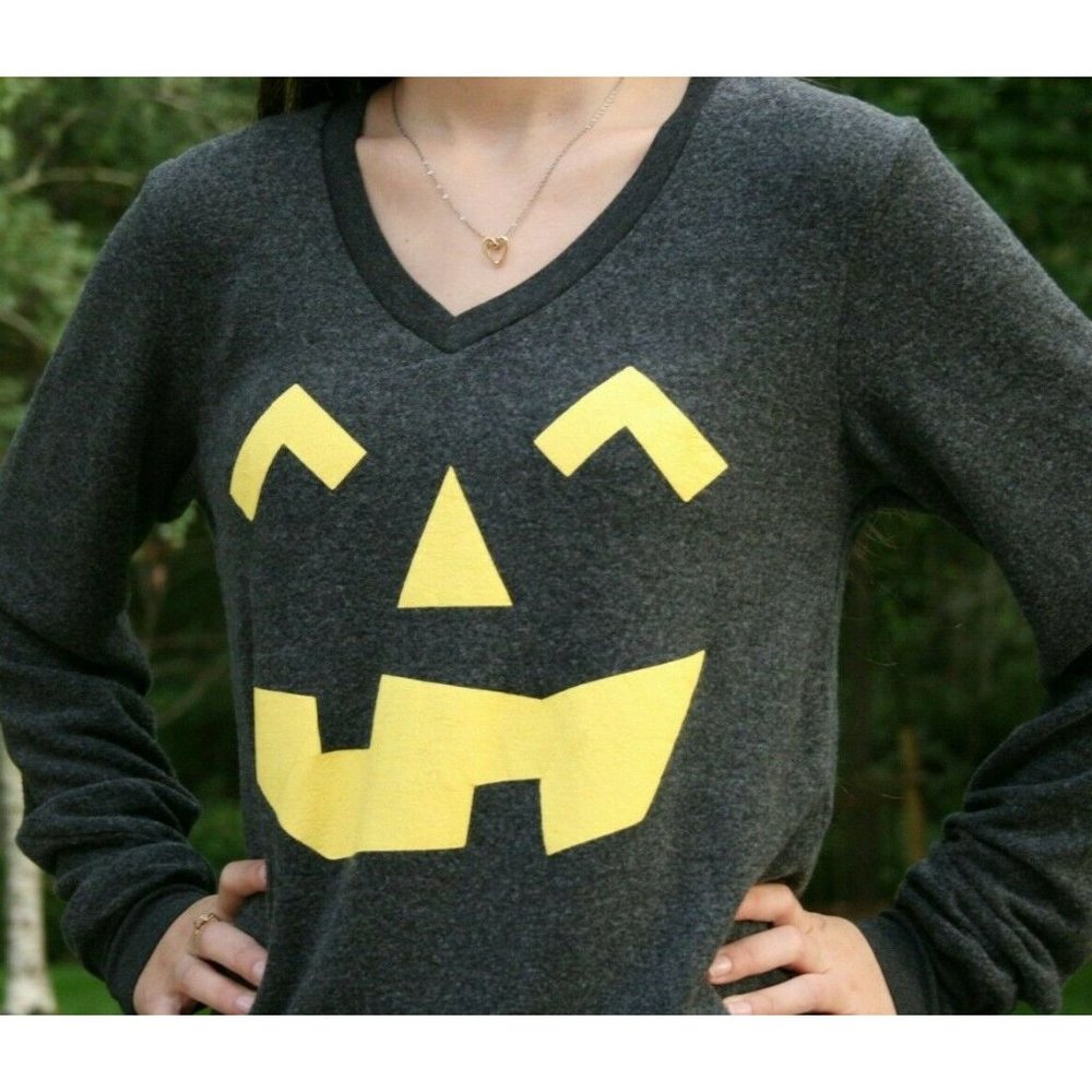 Wildfox Womens Sweater Size S Jack O Lantern Face Pullover Halloween Nwt - Picture 2 of 4